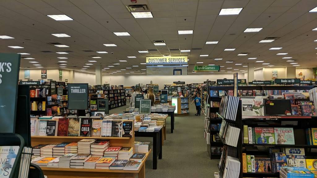 Barnes & Noble | Village Square at Dana Park, 1758 S Val Vista Dr, Mesa, AZ 85204, USA | Phone: (480) 545-8507