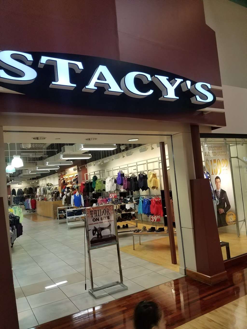 Stacys | 5000 S Arizona Mills Cir # 418, Tempe, AZ 85282 | Phone: (480) 839-1513