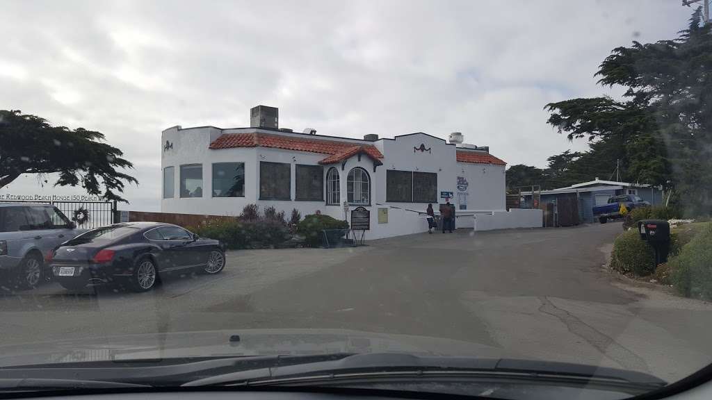 cypress Inn | 140 Beach Way, Moss Beach, CA 94038, USA