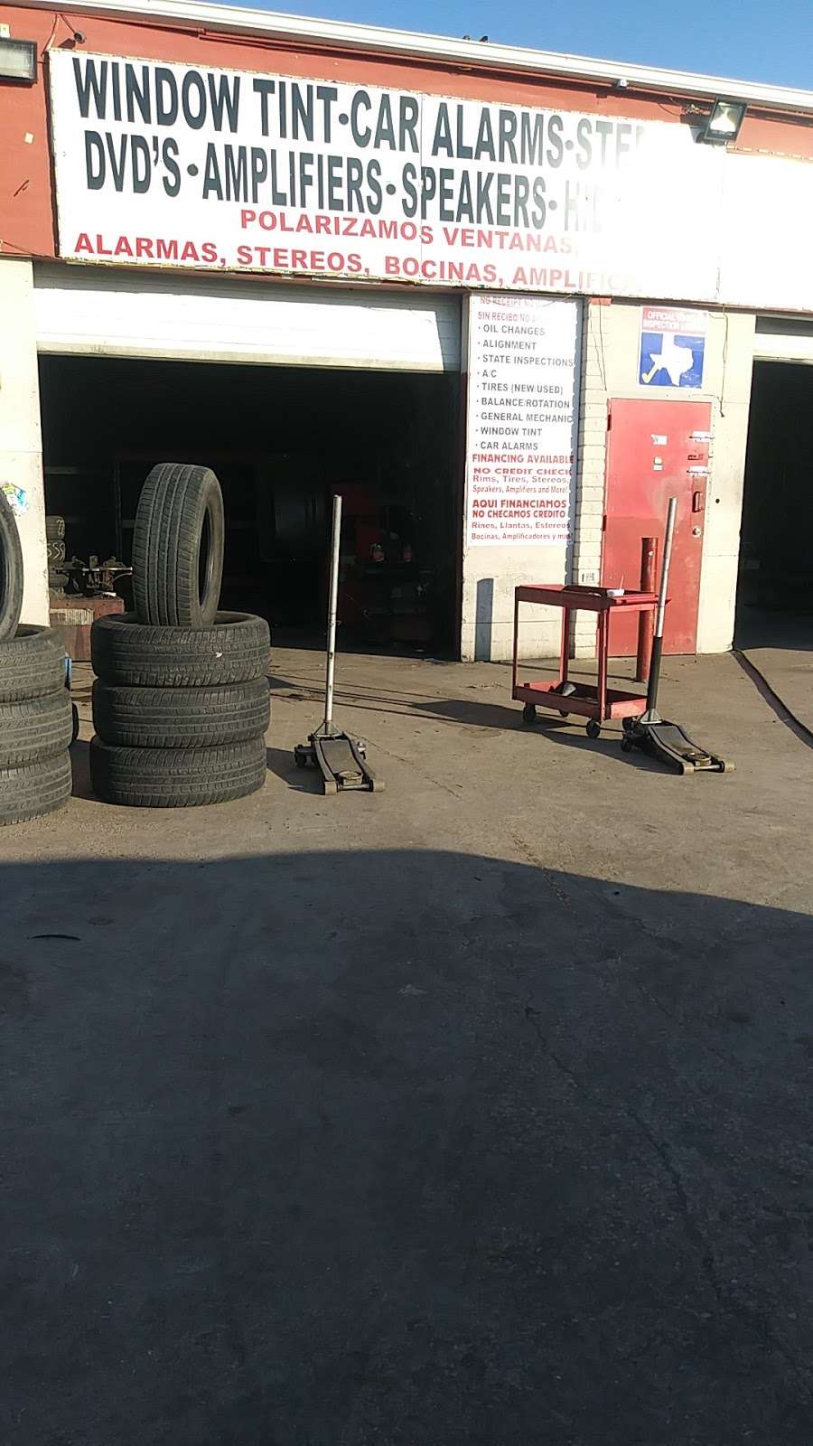 The Mustang Tire Shop | 1000 S Beltline Rd, Dallas, TX 75253, USA | Phone: (972) 913-5471