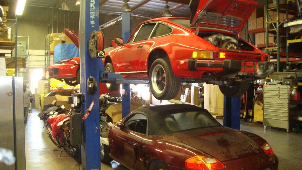 Los Angeles Dismantler - shipping Porsche Parts 911 Turbo Boxste | 9819 Glenoaks Blvd, Sun Valley, CA 91352, USA | Phone: (818) 767-7243