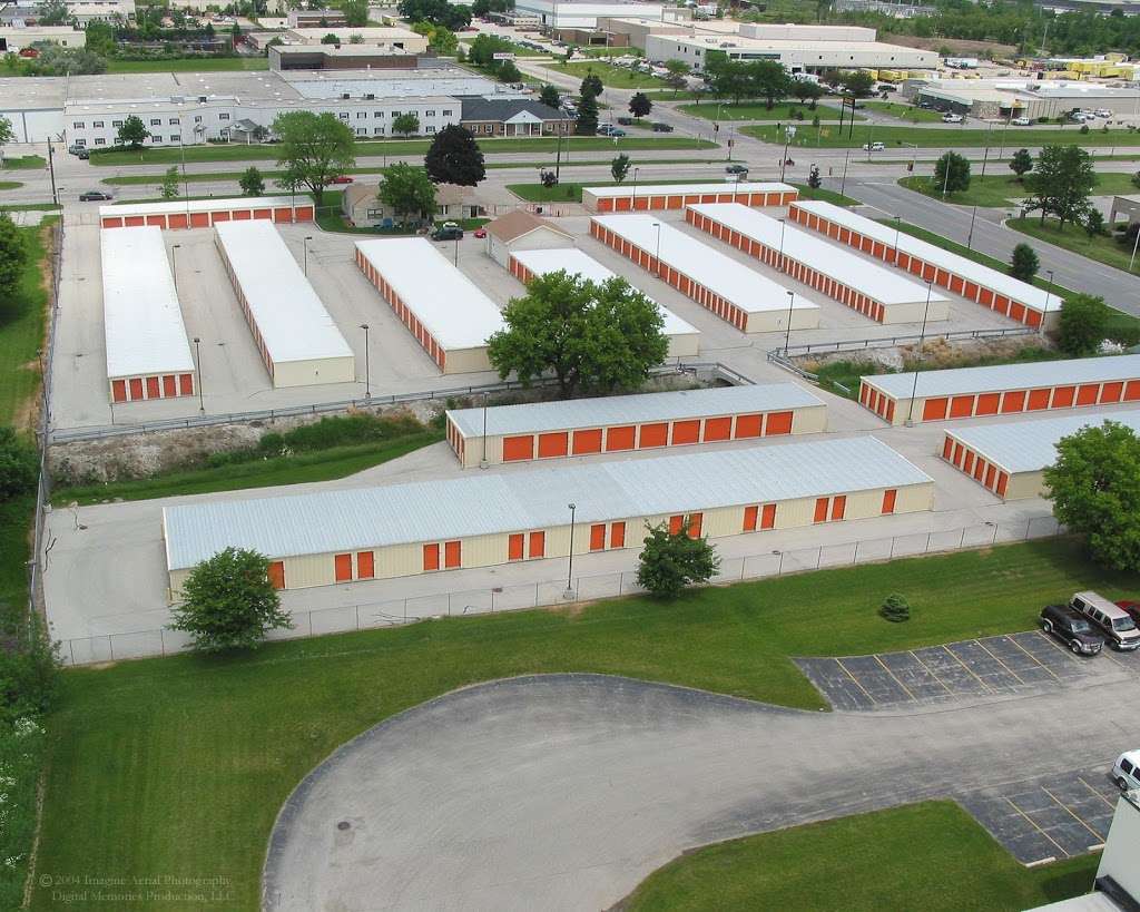 EZ Self Storage | 1019 W Rawson Ave, Oak Creek, WI 53154, USA | Phone: (414) 764-9900