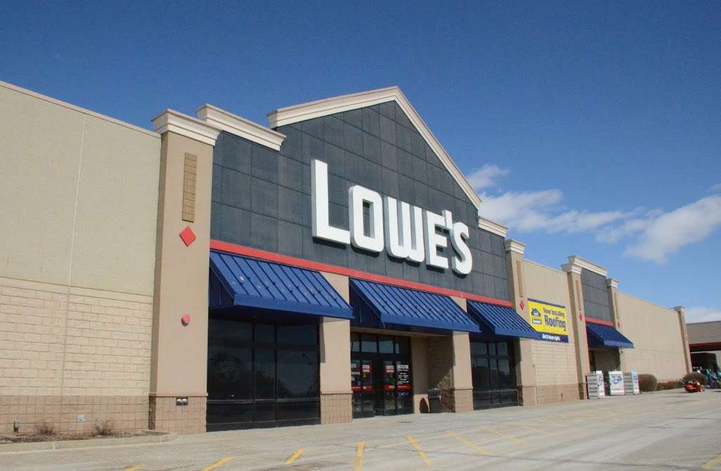 Lowes Home Improvement | 2015 E Geneva St, Delavan, WI 53115, USA | Phone: (262) 740-2728