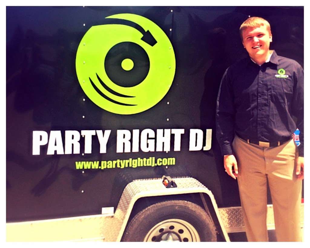 Party Right DJ Service | 302 S Carolina St, Highland, KS 66035, USA | Phone: (785) 741-0041