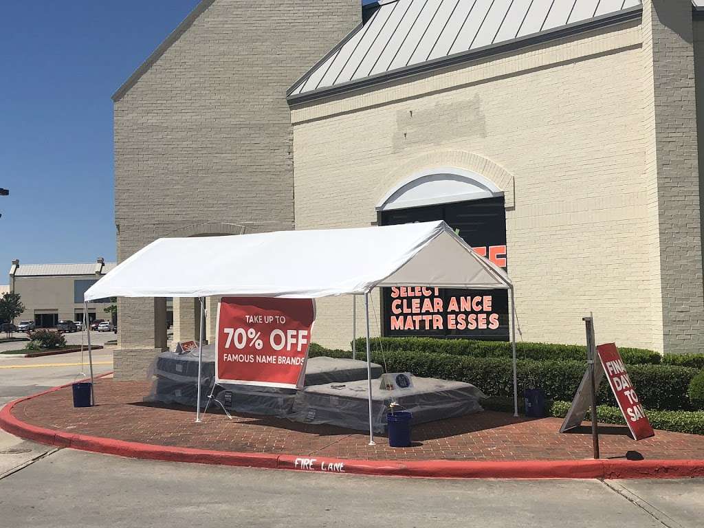 Mattress Firm Clearance | 12974 Willow Chase Dr ste b, Houston, TX 77070, USA | Phone: (281) 894-4943