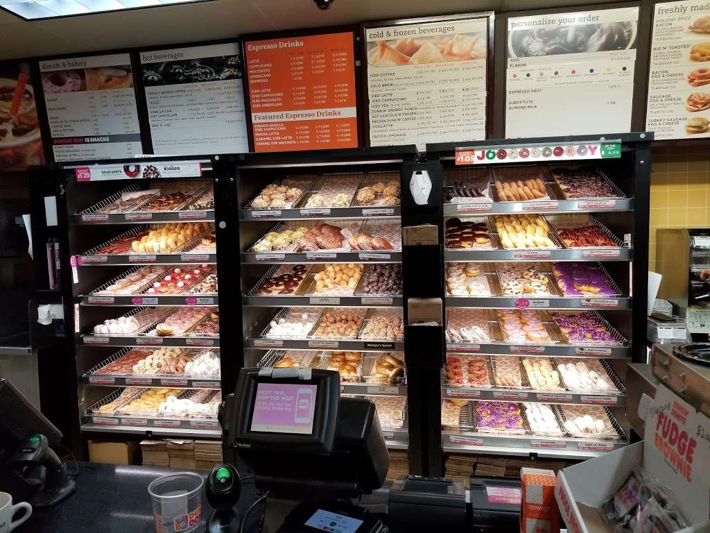 Dunkin Donuts | 2001 York Rd, Timonium, MD 21093, USA | Phone: (410) 252-0350