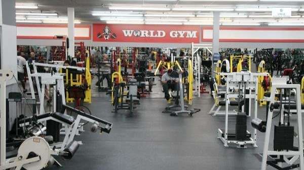 World Gym Highland | 8313 Indianapolis Blvd, Highland, IN 46322, USA | Phone: (219) 838-3481