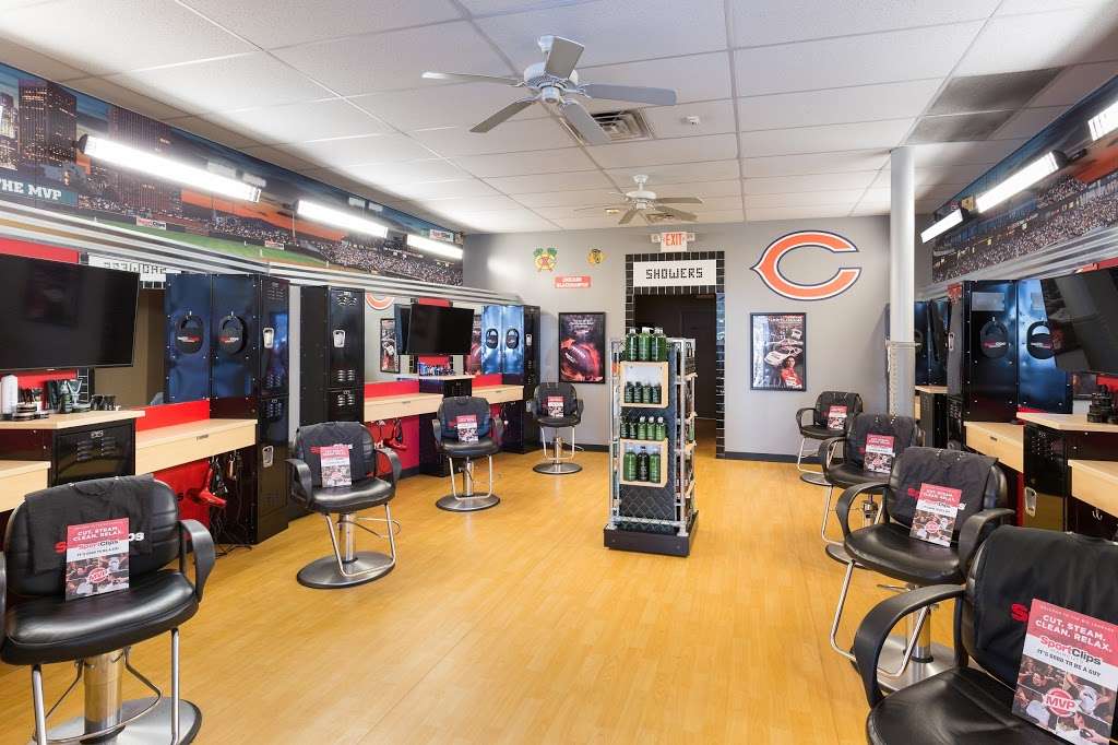 Sport Clips Haircuts of Wheaton | 2117 W Roosevelt Rd, Wheaton, IL 60187 | Phone: (630) 784-7115