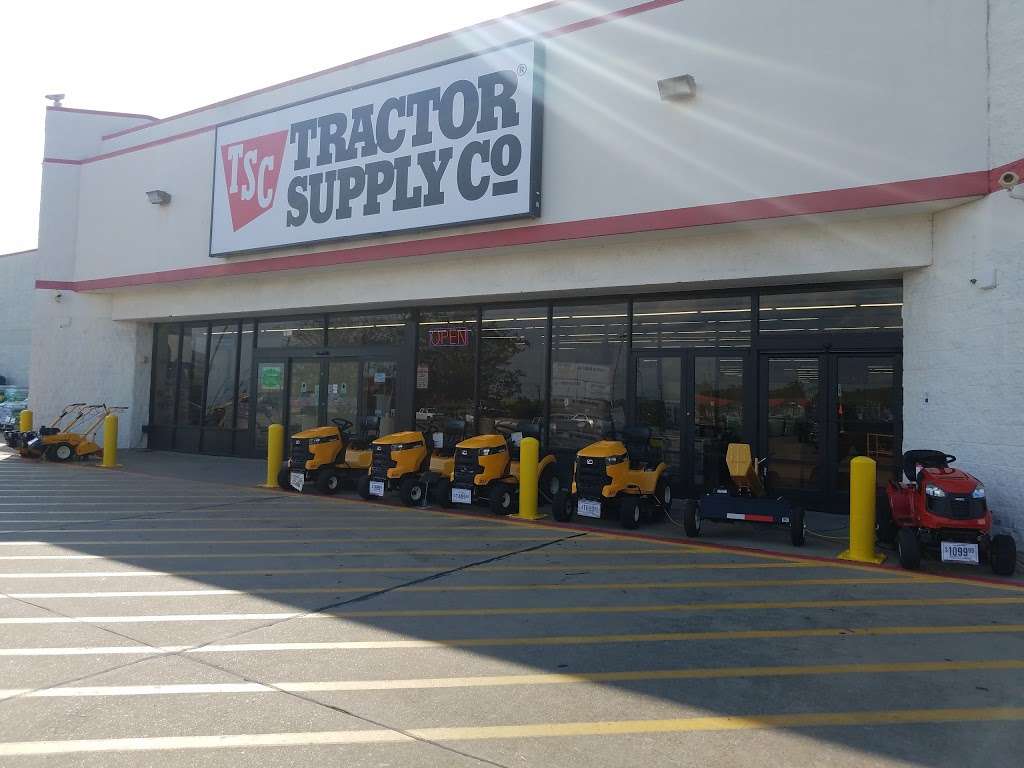 Tractor Supply Co. | 4715 7th St, Bay City, TX 77414, USA | Phone: (979) 244-8951