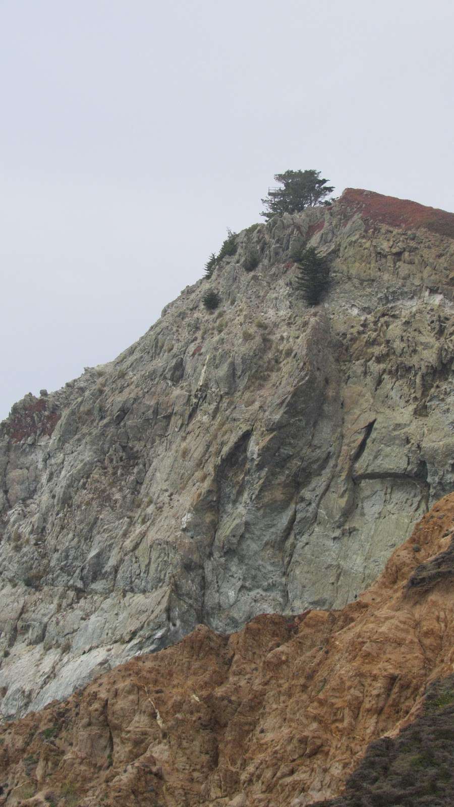 Gray Whale Cove Trail Parking Lot | Pacific Coast Hwy, Pacifica, CA 94044, USA