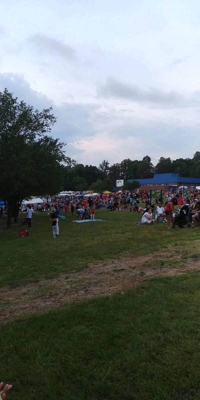 Creekside Park Disc Golf Course | 214 Park Dr, Archdale, NC 27263, USA | Phone: (336) 431-7315