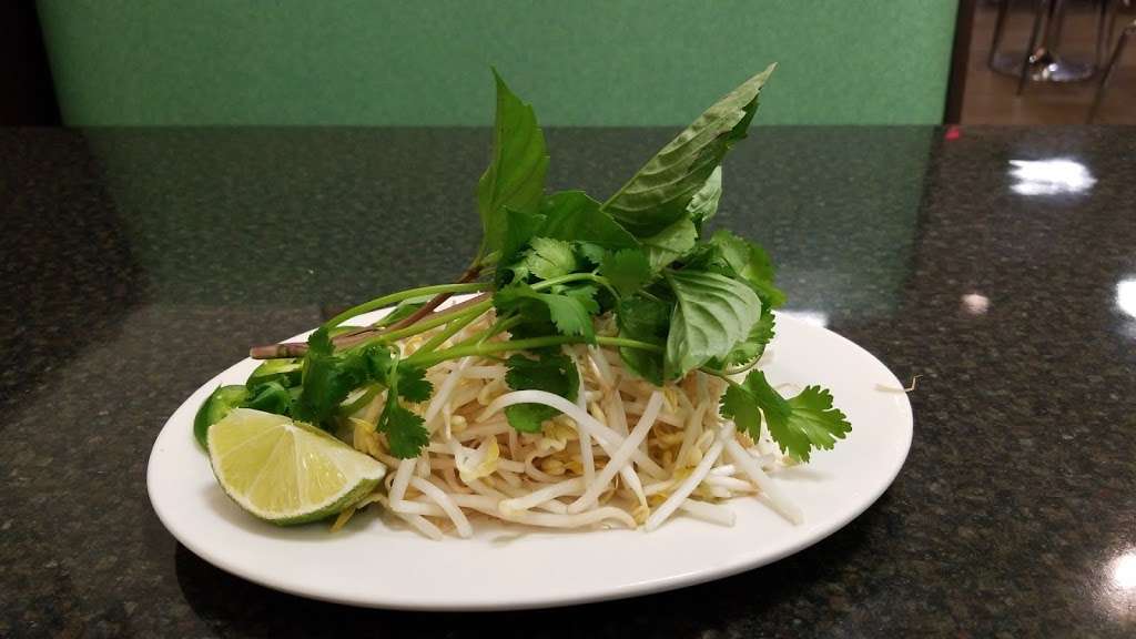 Pho Basil | 1531 Eldridge Pkwy, Houston, TX 77077 | Phone: (281) 493-6100