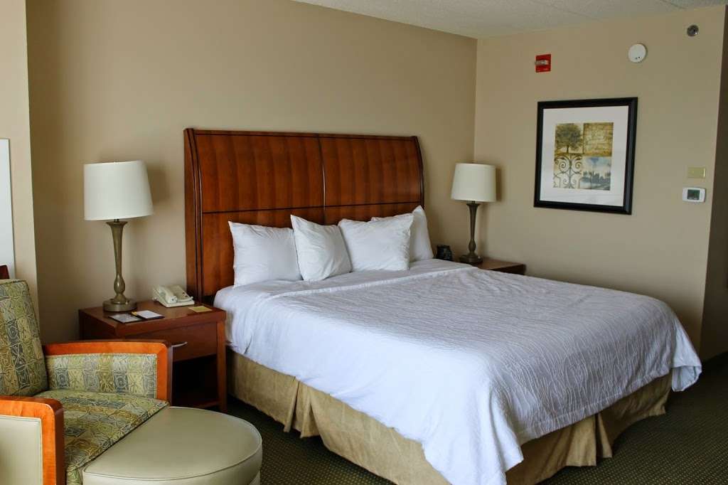 Hilton Garden Inn Addison | 551 N Swift Rd, Addison, IL 60101 | Phone: (630) 691-0500