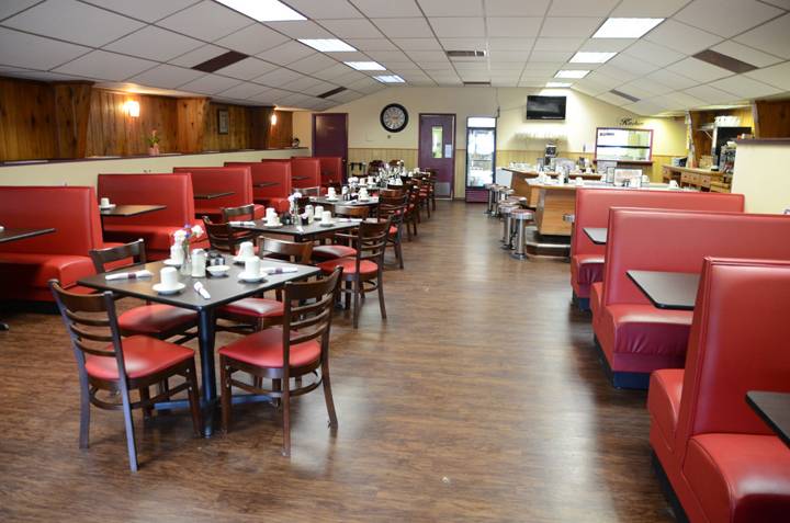 Shabbona Cafe | 114 W Comanche Ave, Shabbona, IL 60550, USA | Phone: (815) 824-3069