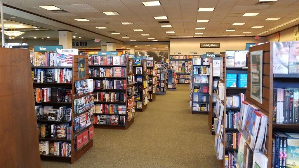 Barnes & Noble | 210 Commerce Blvd, Fairless Hills, PA 19030, USA | Phone: (215) 269-0442