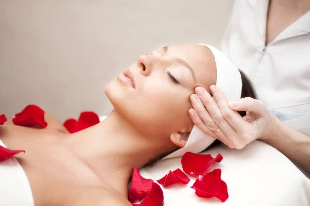 Dtox Day Spa Massage & Facials | 3206 Los Feliz Blvd, Los Angeles, CA 90039, USA | Phone: (323) 665-3869