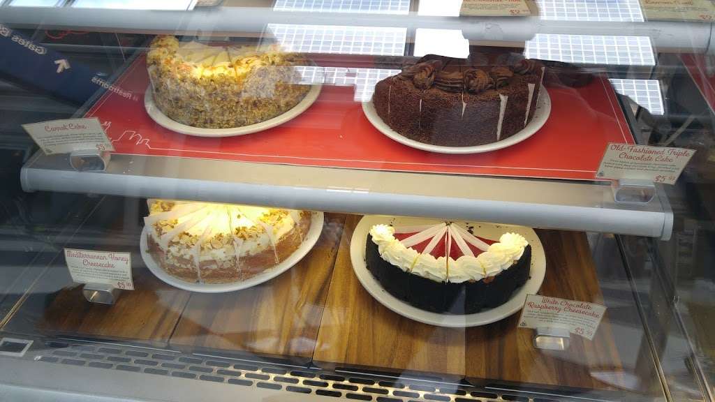 Elis Cheesecake at OHare Airport | 10000 Bessie Coleman Drive, Chicago, IL 60666