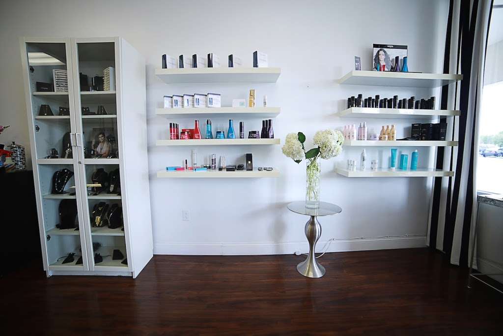 Hair Salon by Ju Salomao | 4855 Volunteer Rd, Southwest Ranches, FL 33330, USA | Phone: (954) 434-2666