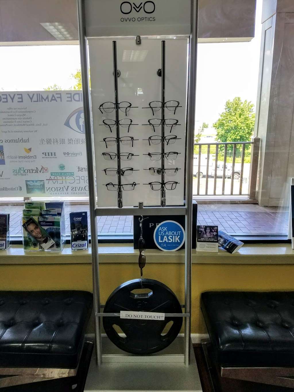 Bayside Family Eyecare | 208 Cross Island Pkwy, Bayside, NY 11360, USA | Phone: (718) 224-1833