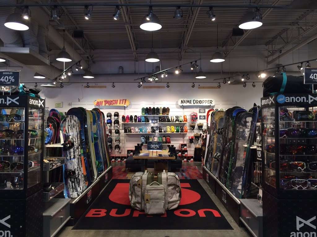 Burton Wrentham Outlet | 1 Outlet Blvd Suite 692, Wrentham, MA 02093 | Phone: (508) 384-9773