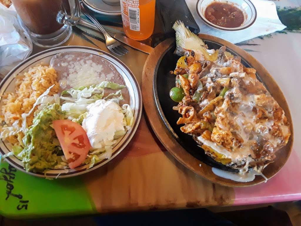 El Agave Mexican Restaurant | 7391 John Marshall Hwy, The Plains, VA 20198 | Phone: (540) 253-5084