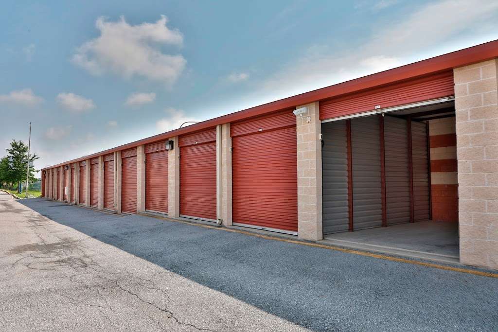 Storage Rentals of America | 950 Red Lion Rd, New Castle, DE 19720, USA | Phone: (302) 786-0789