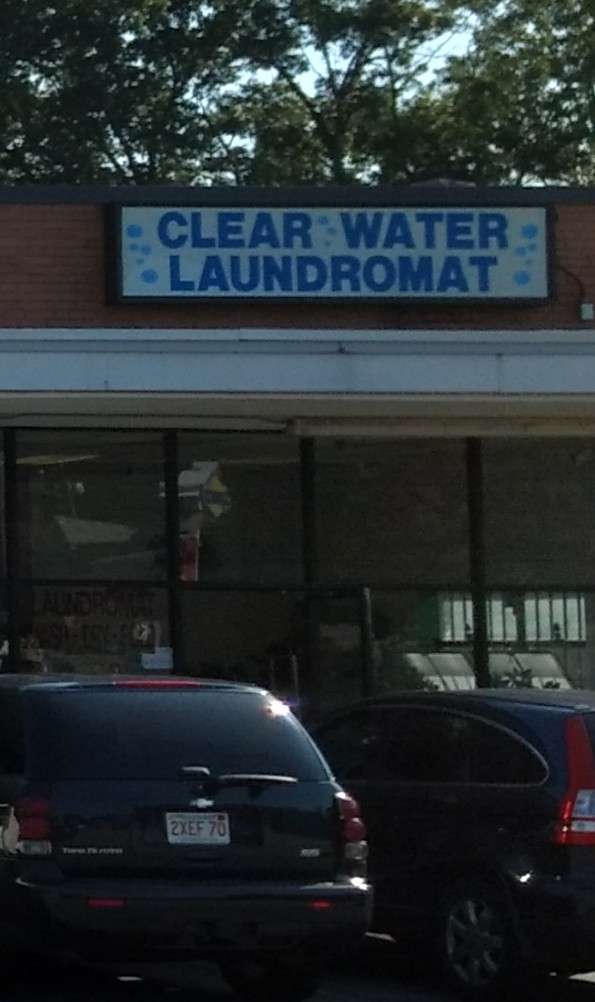 Clearwater Laundromat & Donnas Laundry Service | 980 Boylston St, Newton, MA 02461, USA | Phone: (617) 699-8379