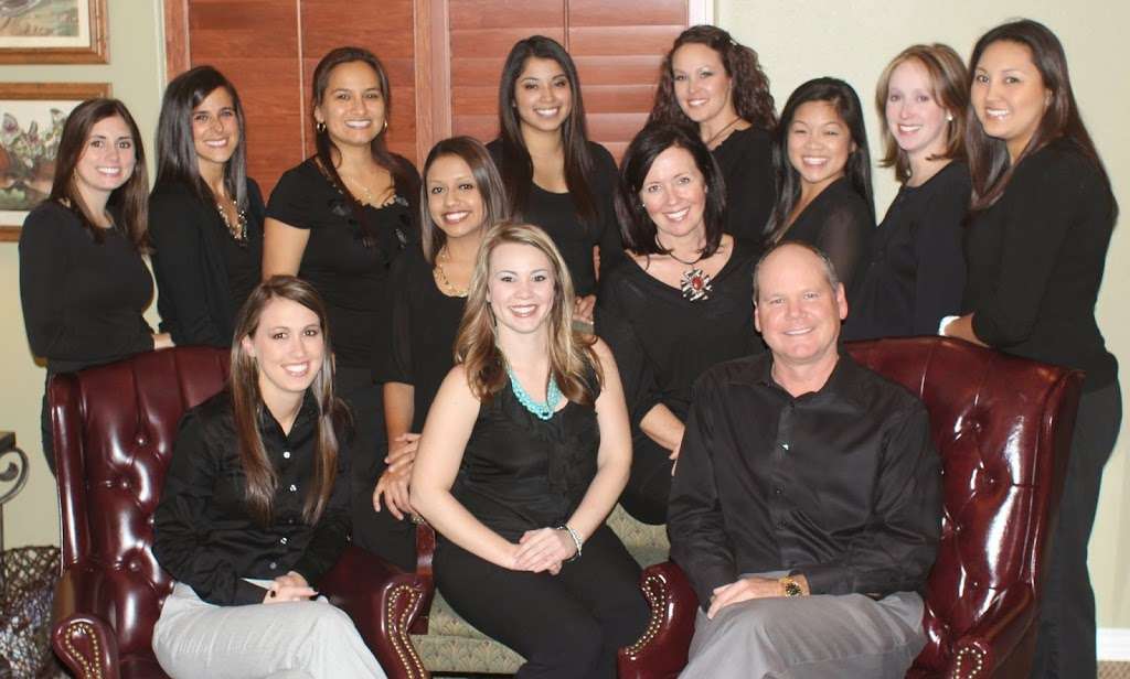 Aesthetic Family Dentistry | 3800 N Main St, Baytown, TX 77521, USA | Phone: (281) 422-8248