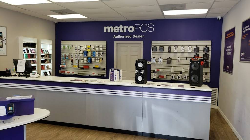 Metro by T-Mobile | 2106 E Sligh Ave, Tampa, FL 33610, USA | Phone: (813) 374-6725