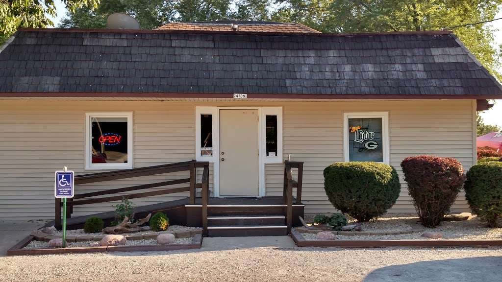 Cooler by the Lake Tavern | 24709 W Loomis Rd, Wind Lake, WI 53185, USA | Phone: (262) 895-0248