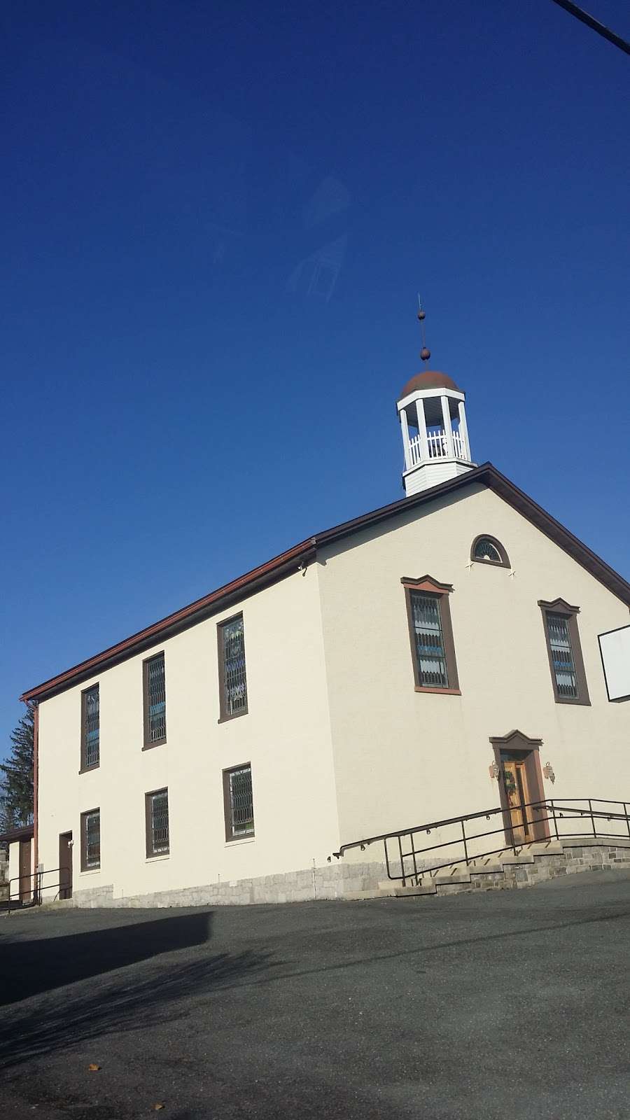 Solid Rock Community Church | 7169 Lincoln Way W, St Thomas, PA 17252, USA | Phone: (717) 369-5100