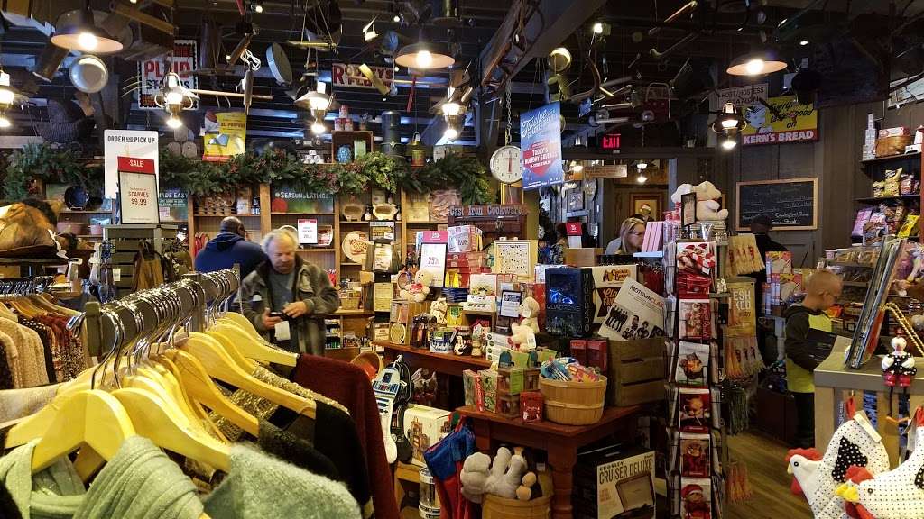 Cracker Barrel Old Country Store | 3742 Crain Hwy, Waldorf, MD 20602, USA | Phone: (301) 638-2570