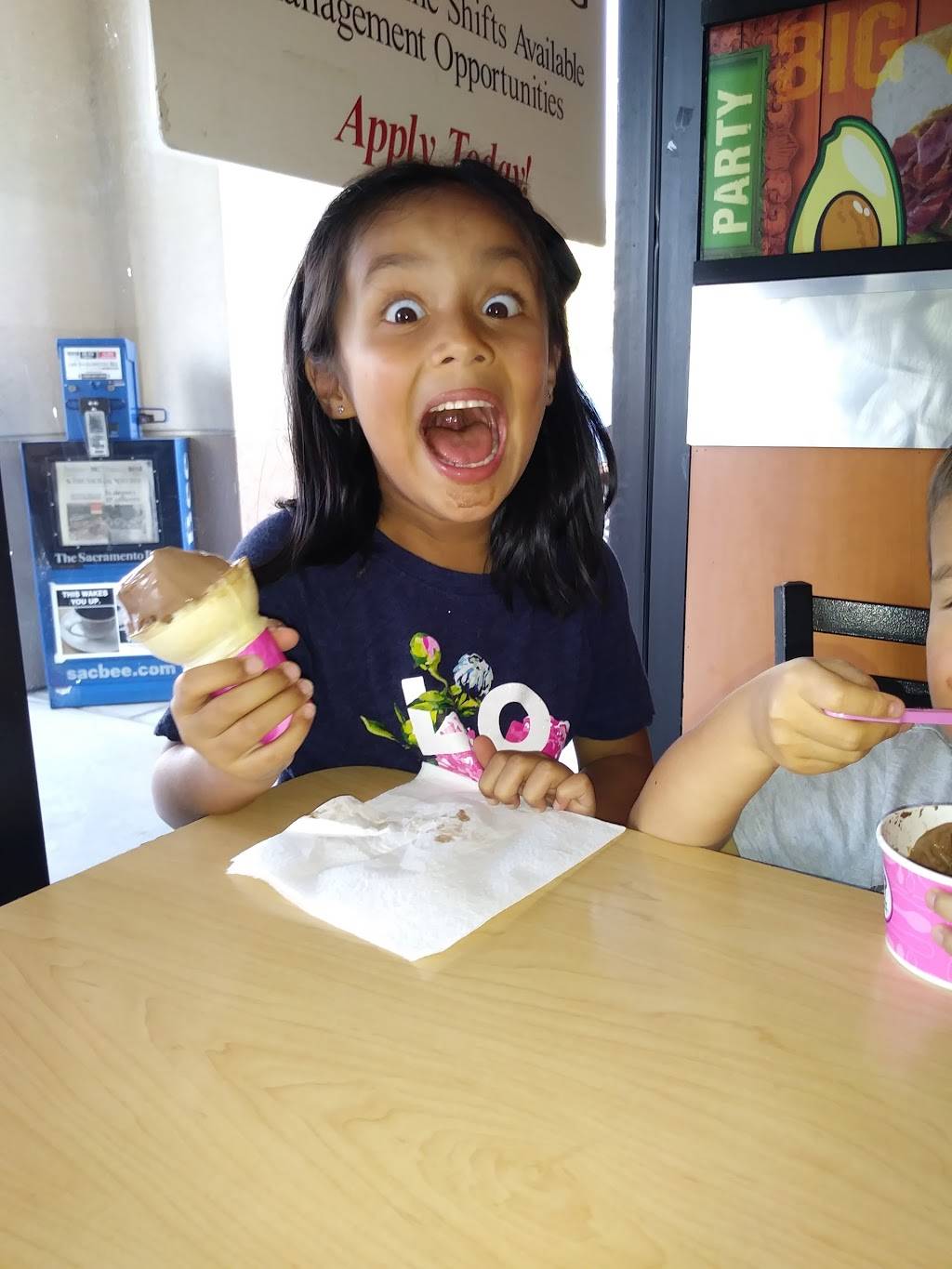 Baskin-Robbins | 4720 Laguna Blvd Suite 10, Elk Grove, CA 95758, USA | Phone: (916) 683-3100