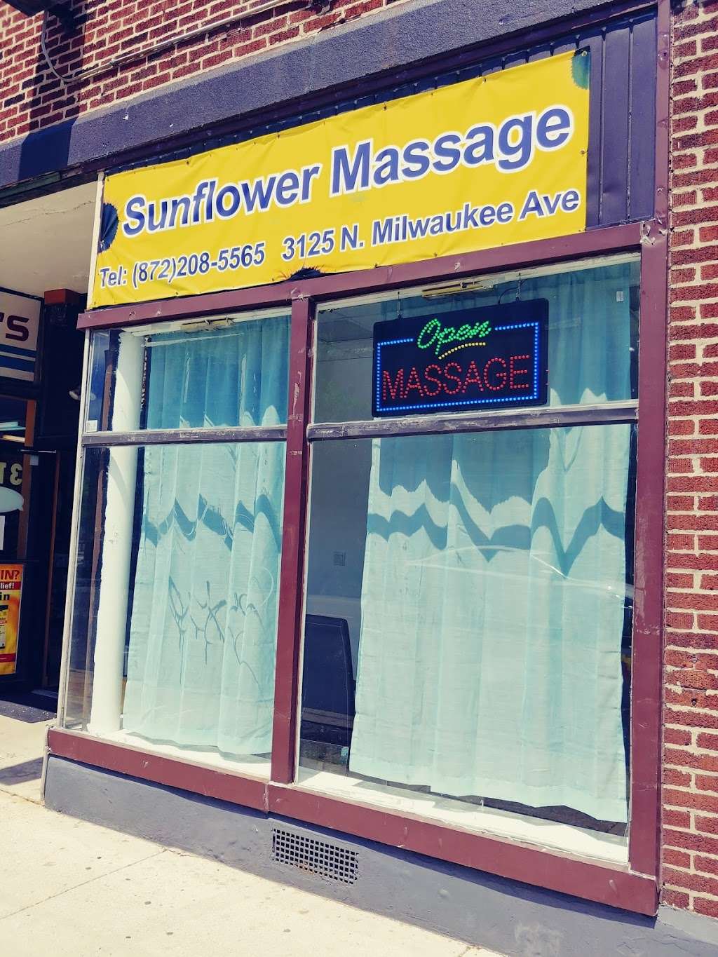 Sunflower Massage | 3125 N Milwaukee Ave, Chicago, IL 60618, USA | Phone: (872) 208-5565