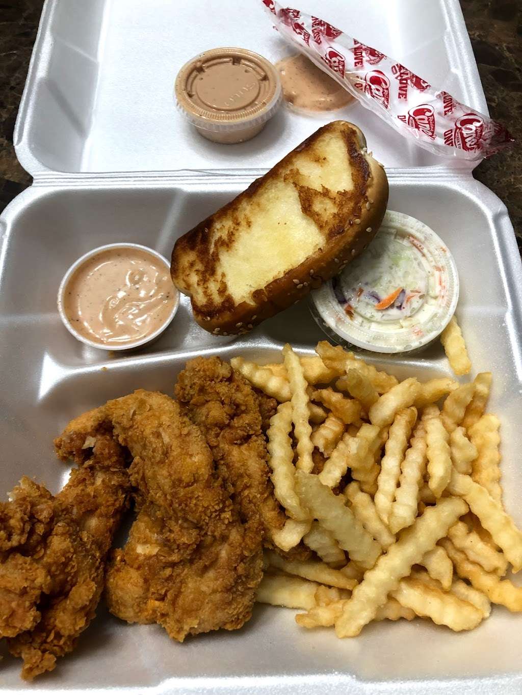 Raising Canes Chicken Fingers | 15231 Wallisville Rd, Houston, TX 77049 | Phone: (281) 459-9647