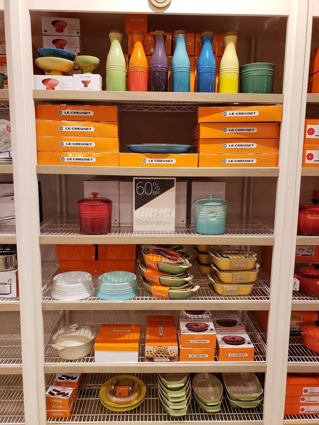 Le Creuset Outlet Store | 5416 New Fashion Way #825, Charlotte, NC 28278, USA | Phone: (704) 588-5868