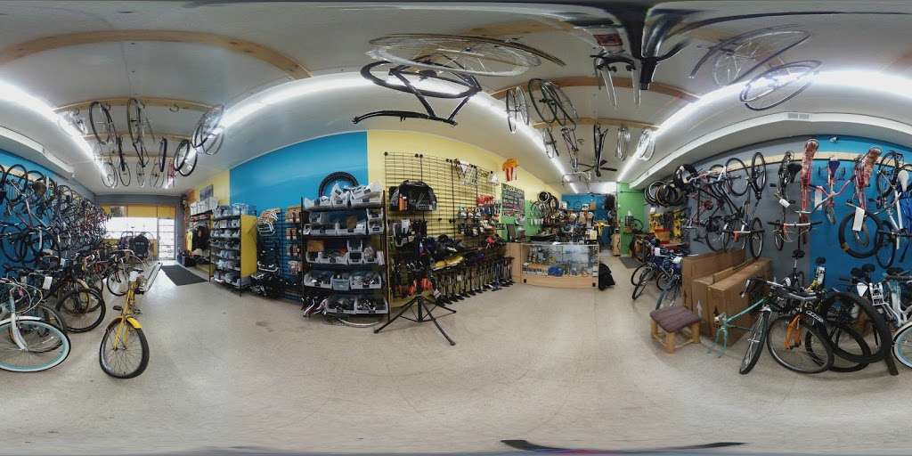 Freewheelin Bikes (T-F 12-6, Sat 10-6) | 3355 Central Ave, Indianapolis, IN 46205, USA | Phone: (317) 926-5440