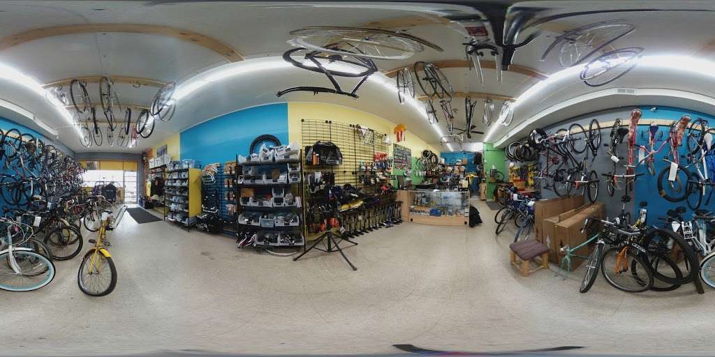 Freewheelin Bikes (T-F 12-6, Sat 10-6) | 3355 Central Ave, Indianapolis, IN 46205 | Phone: (317) 926-5440