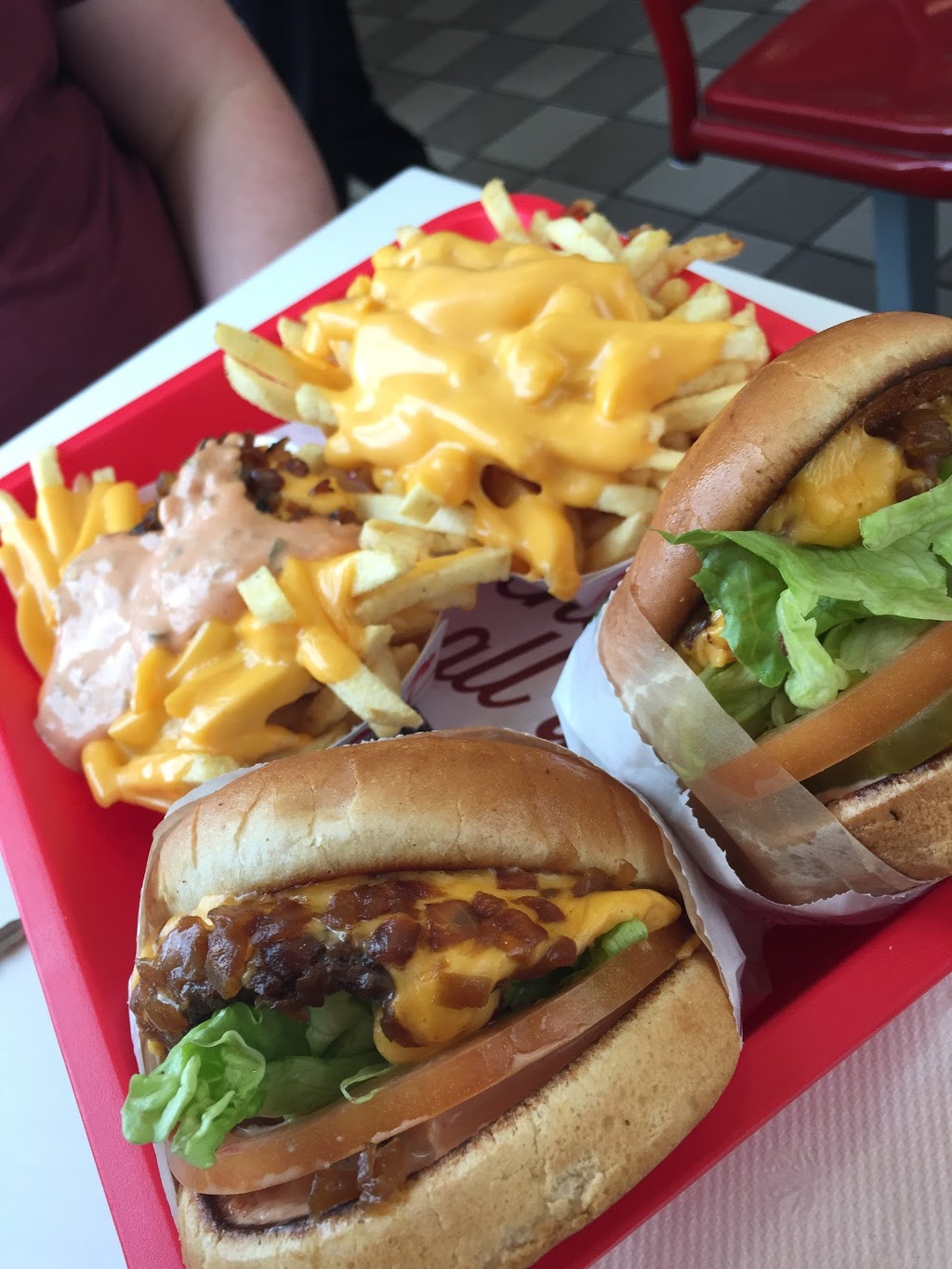 In-N-Out Burger | 381 W Esplanade Dr, Oxnard, CA 93036, USA | Phone: (800) 786-1000