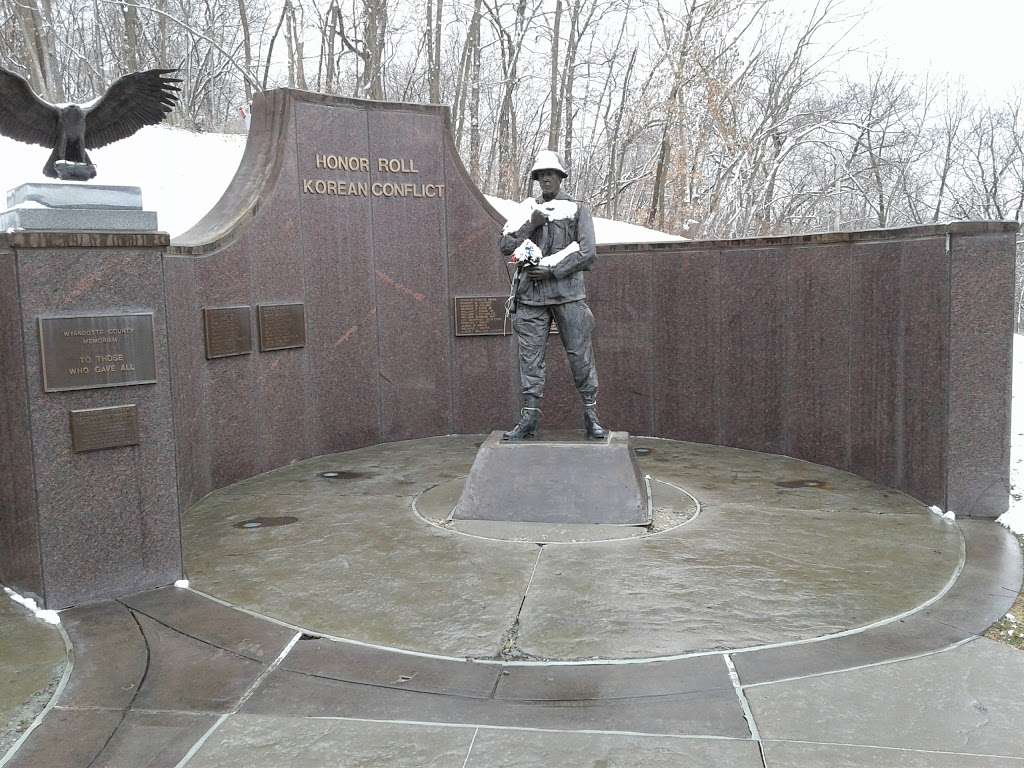 Korean-Vietnam War Memorial | N 91st St, Kansas City, KS 66109, USA | Phone: (913) 573-8327