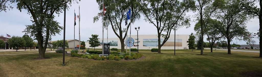 Veterans Memorial Park | 552 W Rawson Ave, Oak Creek, WI 53154, USA