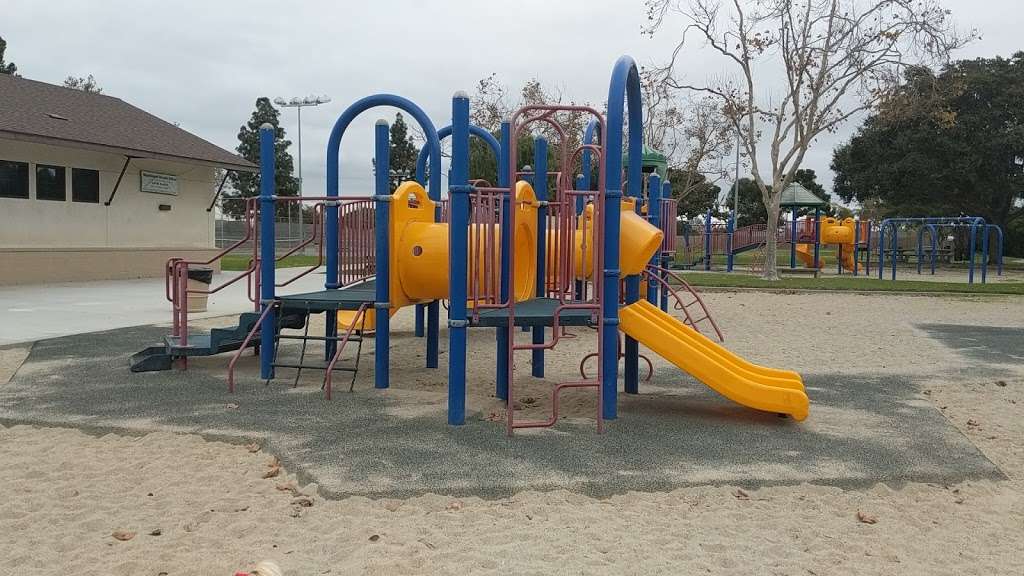 Bolsa Chica Park | 13660 University St, Westminster, CA 92683 | Phone: (714) 865-6568