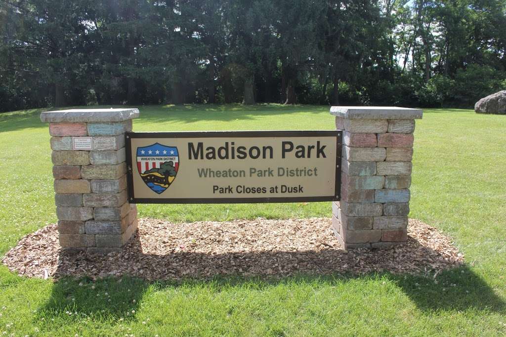 Madison Park | 1321 Creekside Dr, Wheaton, IL 60189, USA | Phone: (630) 690-4880