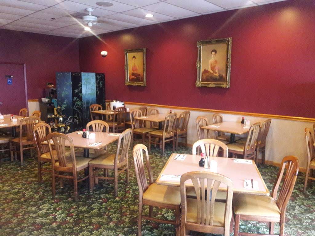 One Thai Restaurant | 4232 Northlake Blvd, Palm Beach Gardens, FL 33410 | Phone: (561) 622-6555