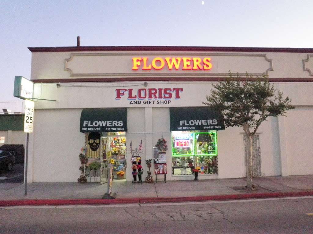 Garibays Flowers | 15222 Vanowen St, Van Nuys, CA 91405, USA | Phone: (818) 787-5095