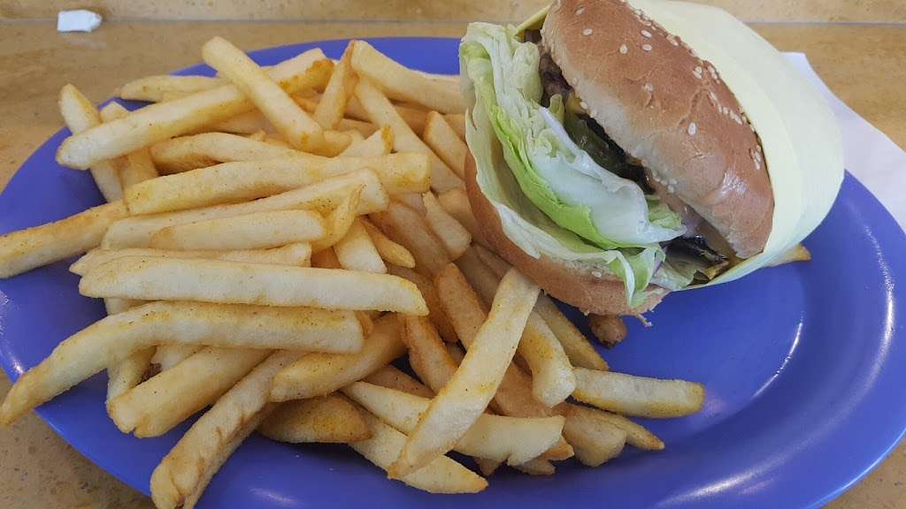 Toms Jr. Burgers | 15322 Santa Gertrudes Ave, La Mirada, CA 90638, USA | Phone: (714) 994-8667