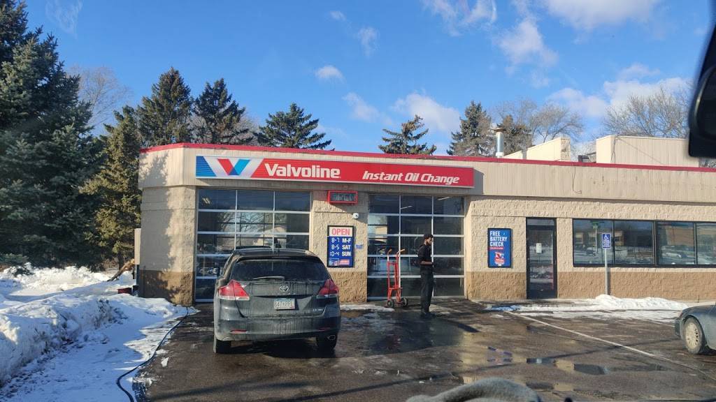 Valvoline Instant Oil Change | 2855 White Bear Ave, Maplewood, MN 55109 | Phone: (651) 770-7671