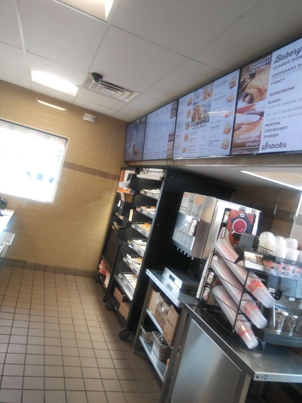 Dunkin Donuts | 250 Sibley Blvd, Dolton, IL 60419 | Phone: (708) 201-6300