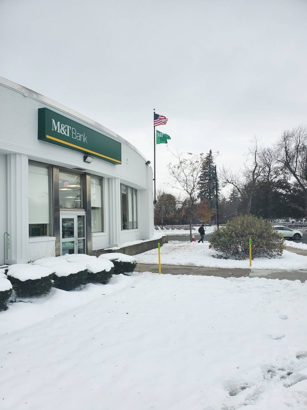 M&T Bank | 1877 Main St, Buffalo, NY 14208, USA | Phone: (716) 883-6850