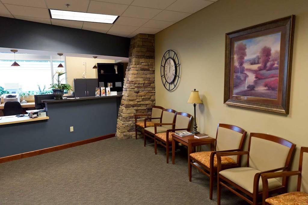 Davis Orthopedics: Dr. Matt Davis, MD | St. Vincents 119 Health & Wellness Center, 7191 Cahaba Valley Rd #205, Birmingham, AL 35242, USA | Phone: (205) 533-6644